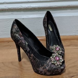 Guess open-toe heeled pumps